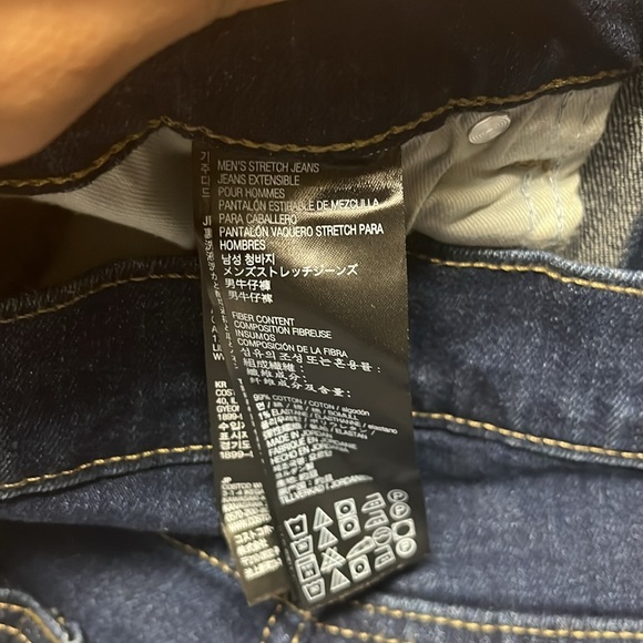 KIRKLAND Signature Men’s 32 X 30 Straight Leg Blue Jeans - Picture 16 of 17